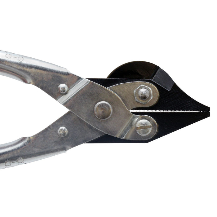 Flat Nose Pliers w/Wire Cutters 5"